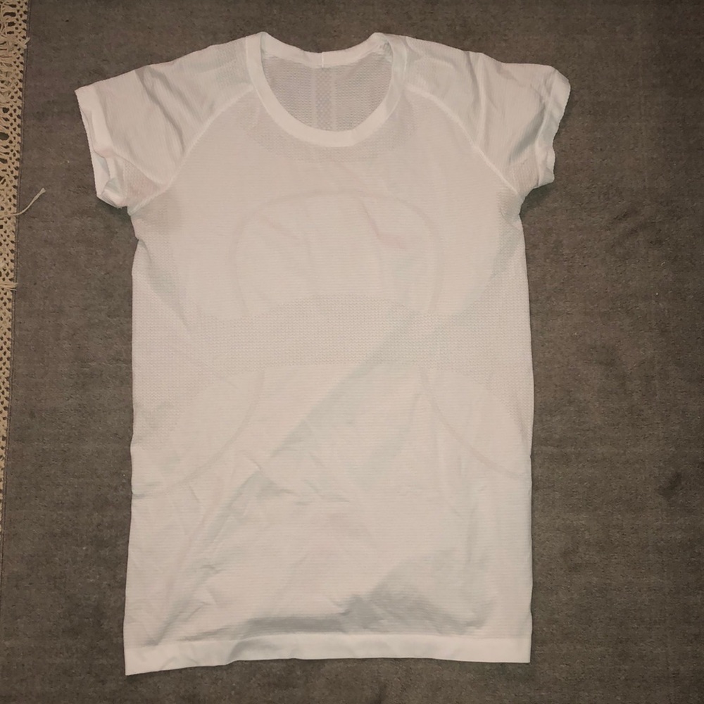 White Lululemon workout short sleeve shirt